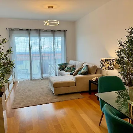 Welcome To Paradise Island *