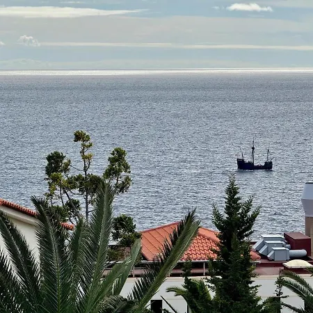 Welcome To Paradise Island Daire Caniço