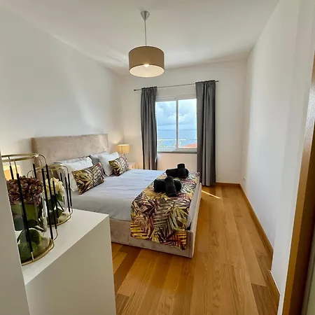 Welcome To Paradise Island *