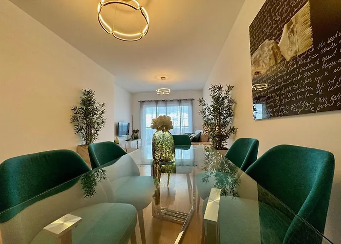 Welcome To Paradise Island *