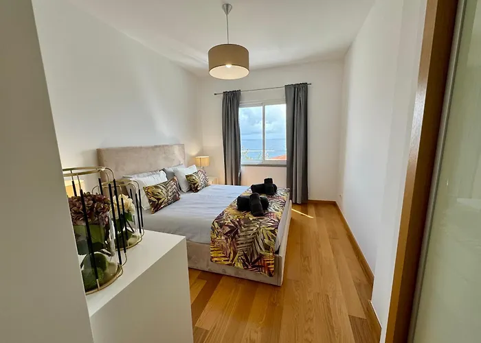 Welcome To Paradise Island *