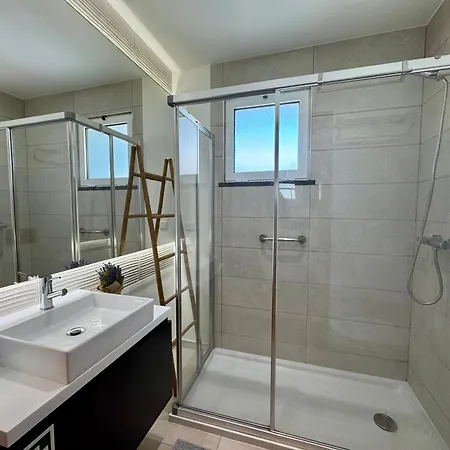 Welcome To Paradise Island Canico (Madeira)