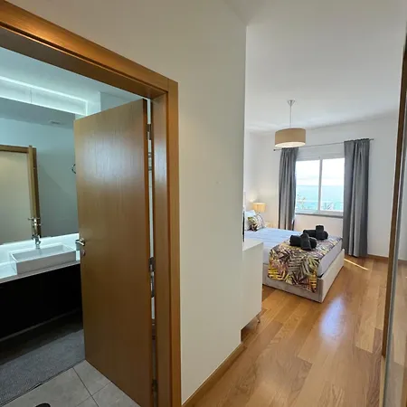 Welcome To Paradise Island Apartment