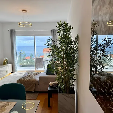 Apartment Welcome To Paradise Island